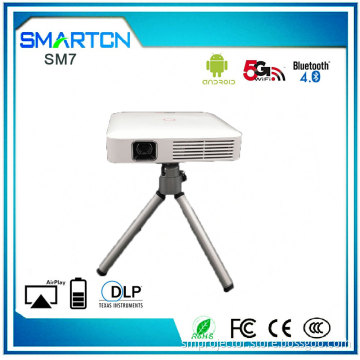 China 300 inch short throw 1080P smart handle projector built in wifi bluetooth for cellphone use